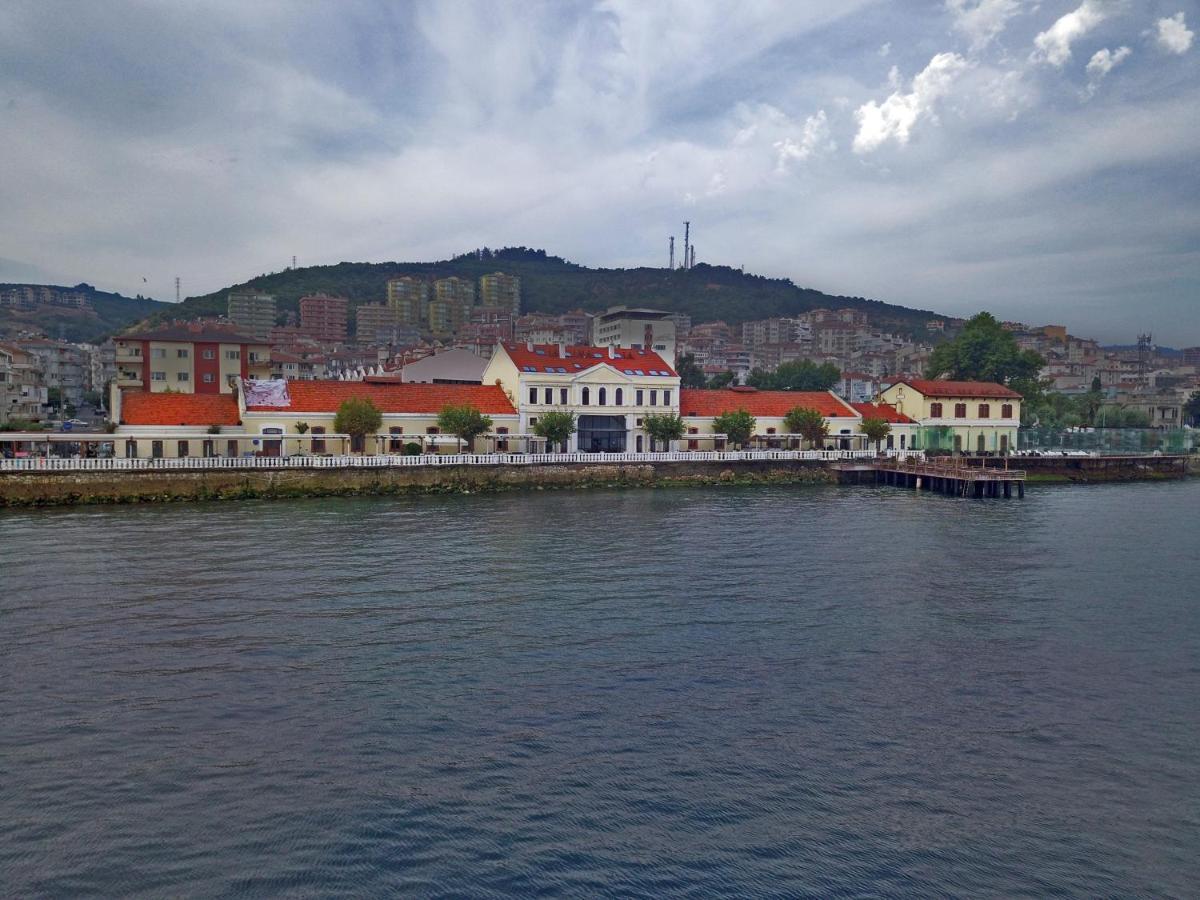 Montania Special Class Hotel Мудания Екстериор снимка
