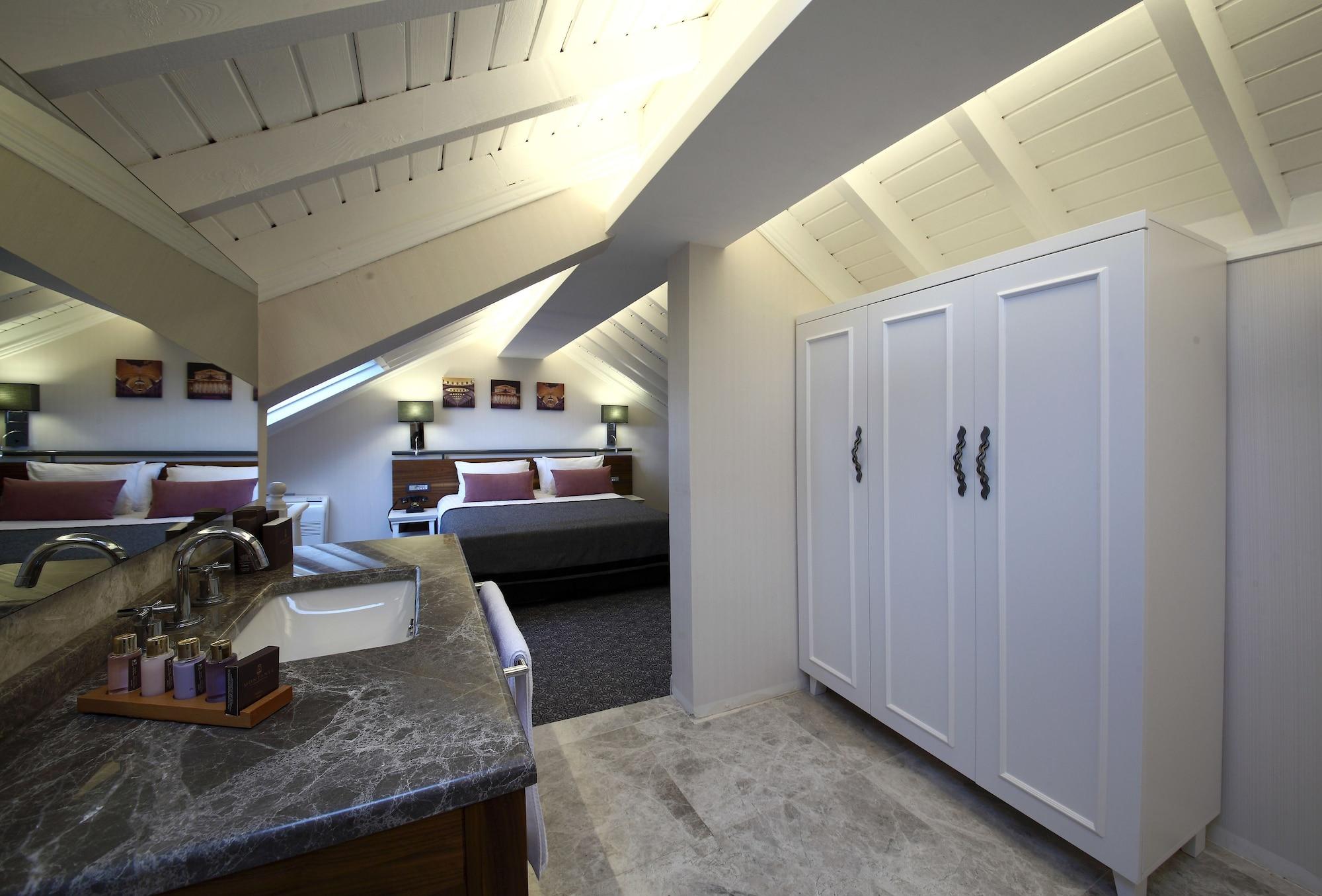 Montania Special Class Hotel Мудания Екстериор снимка