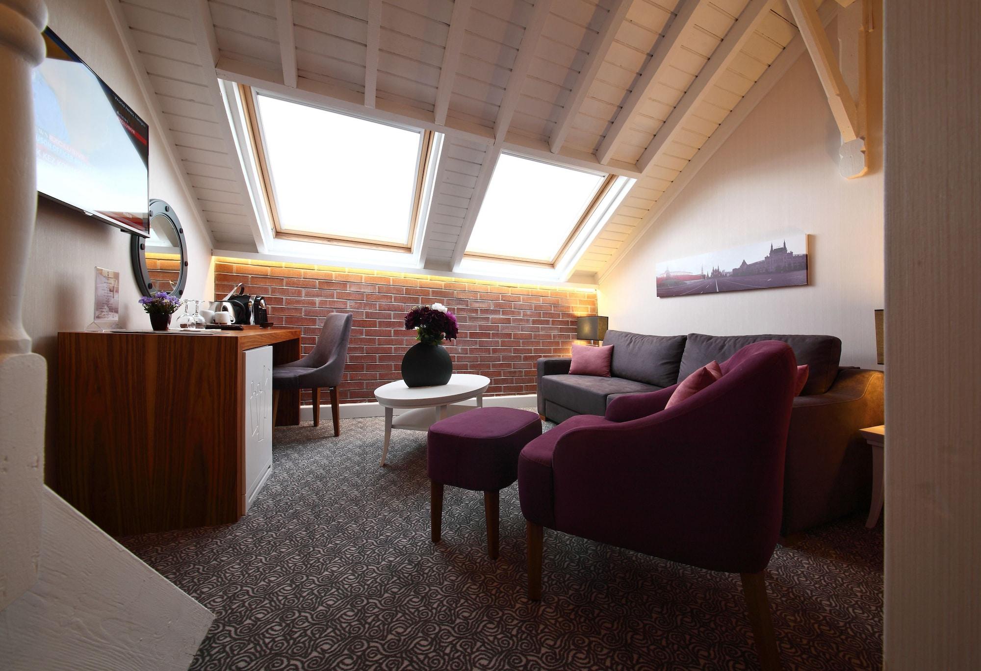 Montania Special Class Hotel Мудания Екстериор снимка