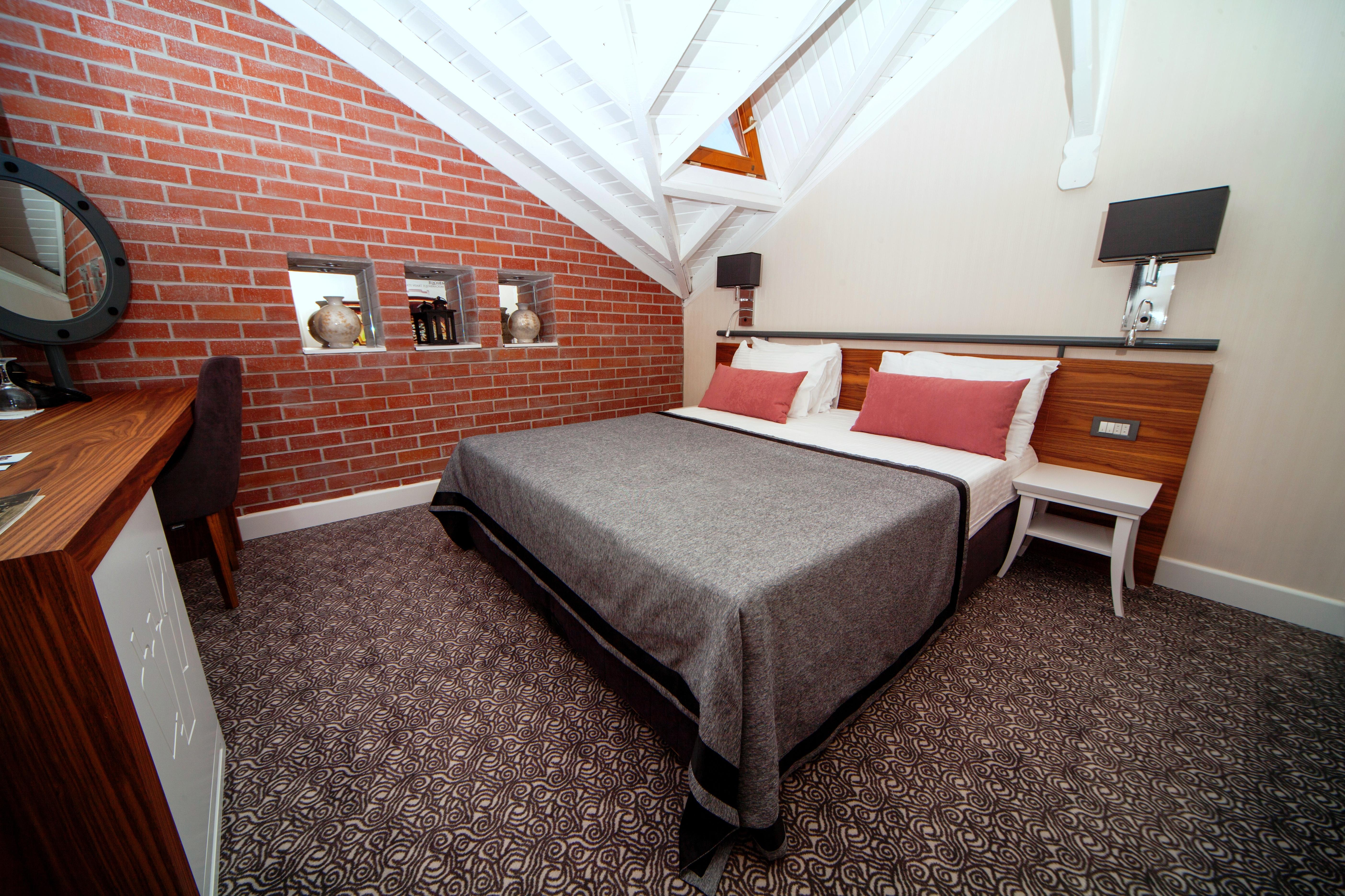 Montania Special Class Hotel Мудания Екстериор снимка