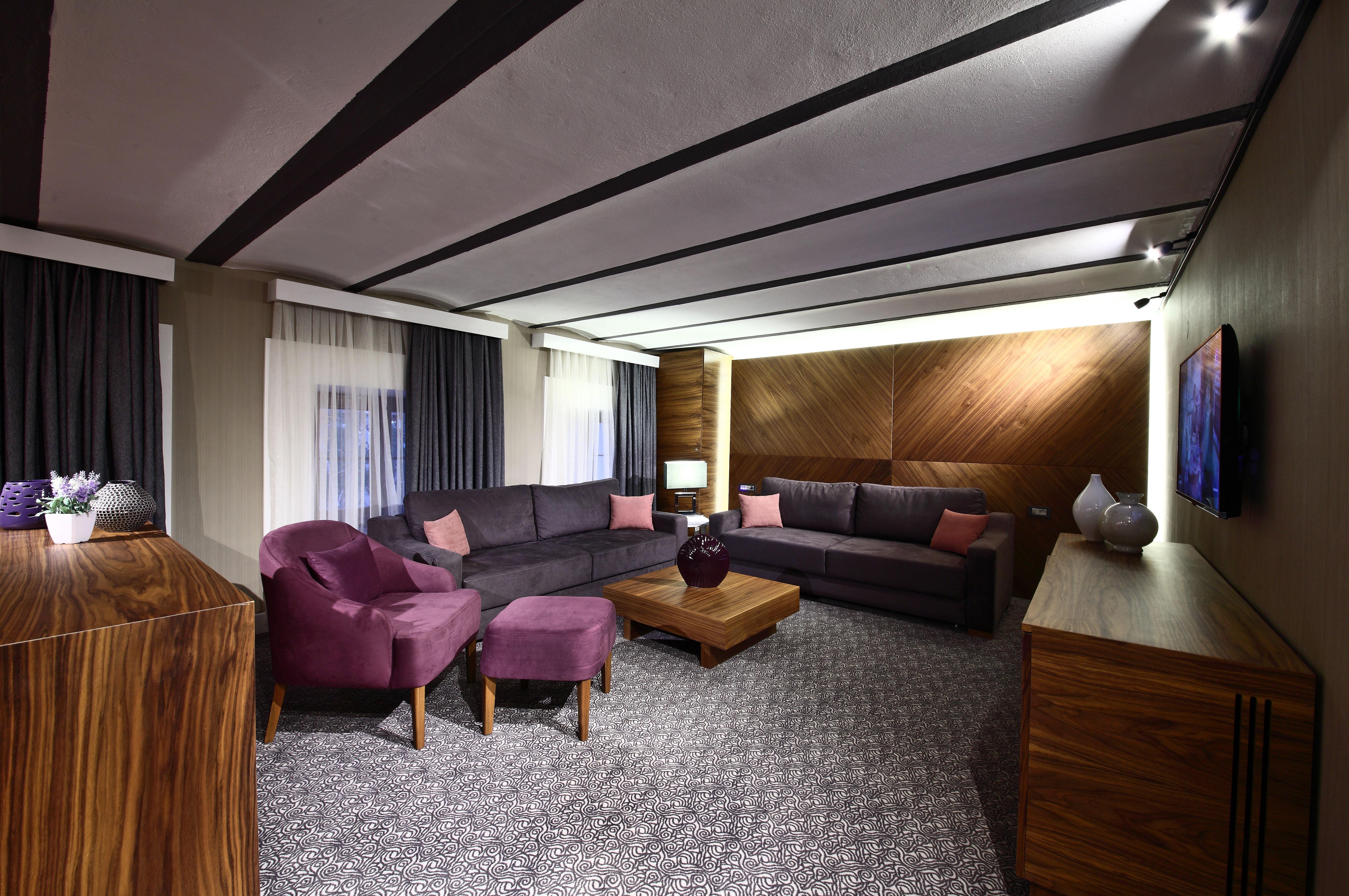 Montania Special Class Hotel Мудания Екстериор снимка