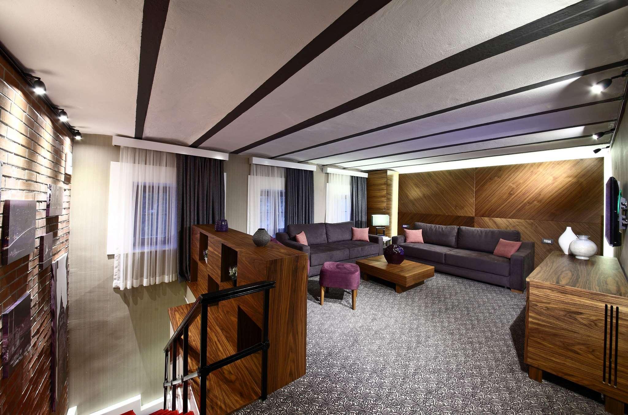 Montania Special Class Hotel Мудания Екстериор снимка