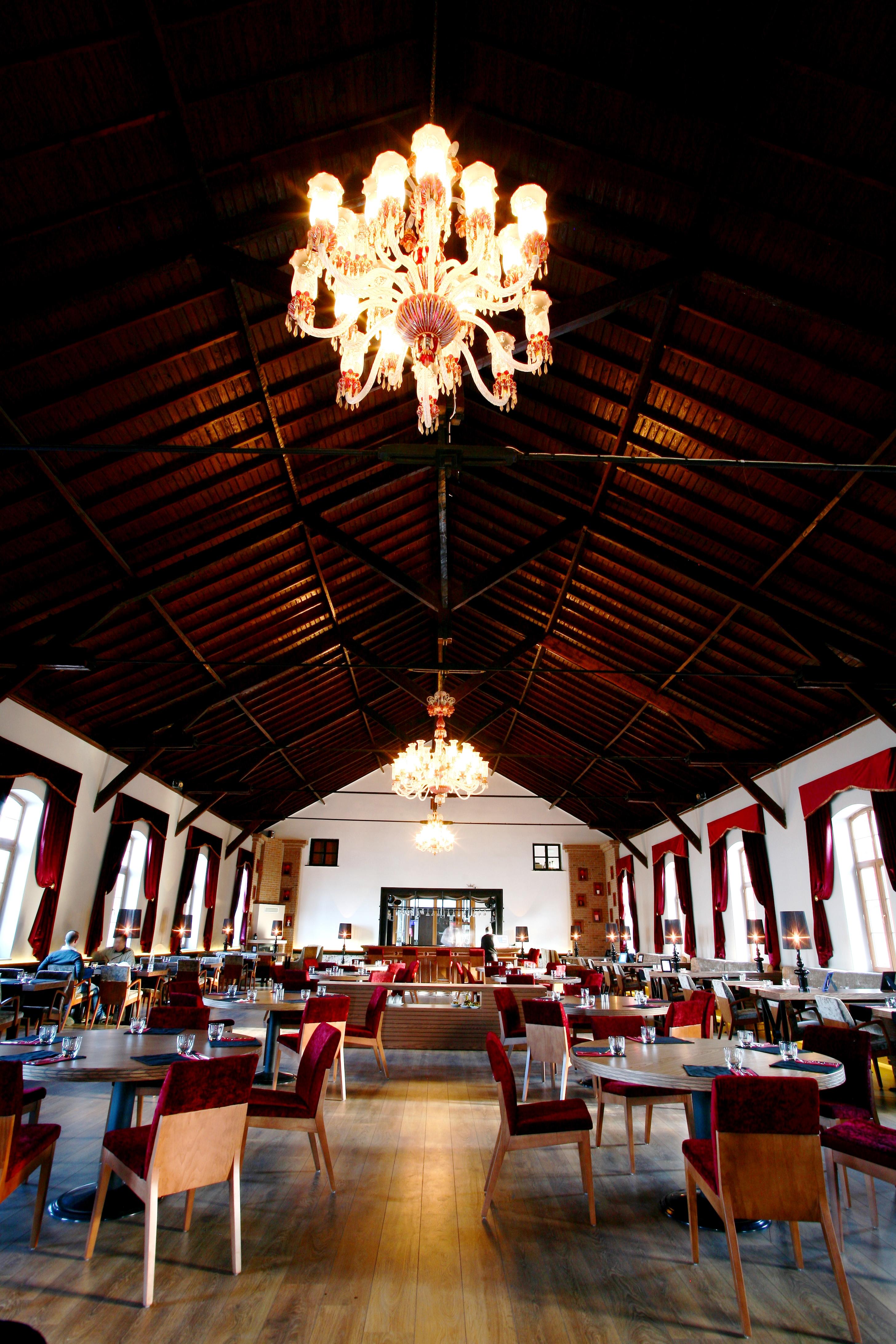 Montania Special Class Hotel Мудания Екстериор снимка