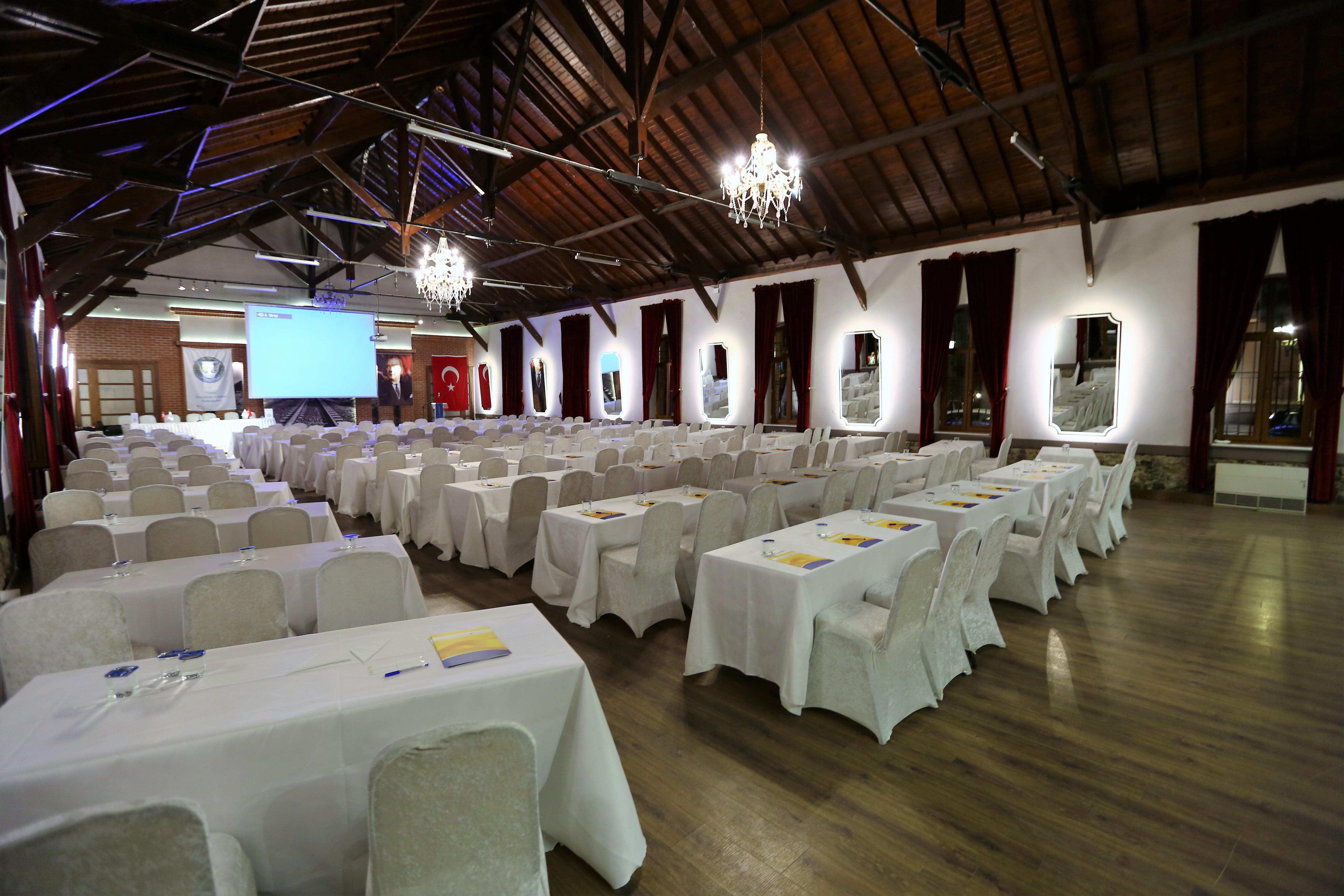 Montania Special Class Hotel Мудания Екстериор снимка